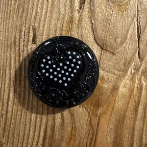 Anna Sui Powder Blush in 301